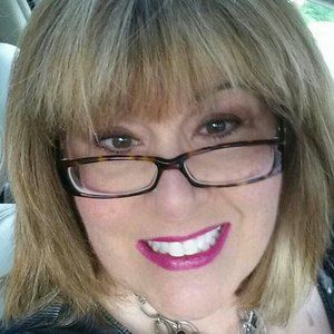 Meet your Posher, Gina